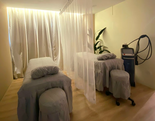 Dr Kent Aesthetic Clinic Puchong • Laser Treatment For Skin